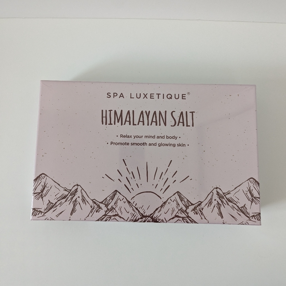 Spa Luxetique Himalayan Salt and Essential Oil Gift Set NEW *Expired